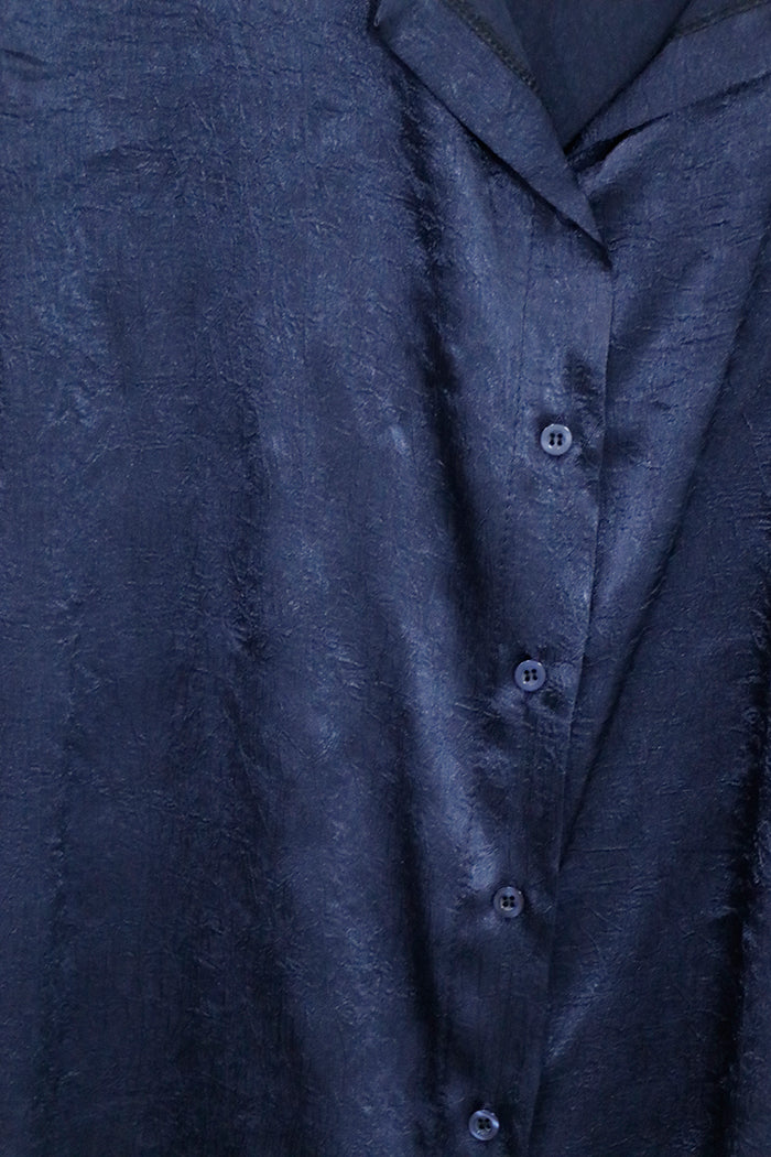 Camicia in simil raso satin effetto stropicciato
