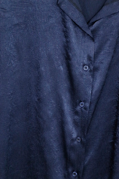 Camicia in simil raso satin effetto stropicciato