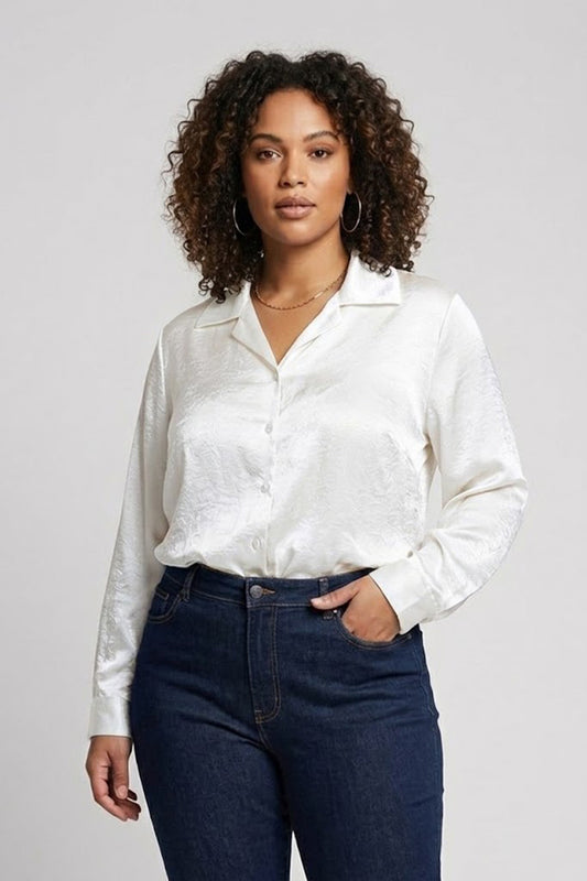 Camicia in simil raso satin effetto stropicciato